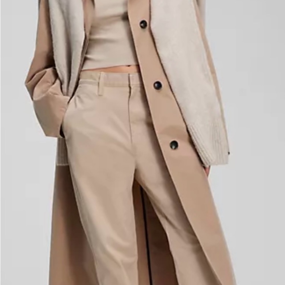 Calvin Klein Straight fit Chino casual pants.